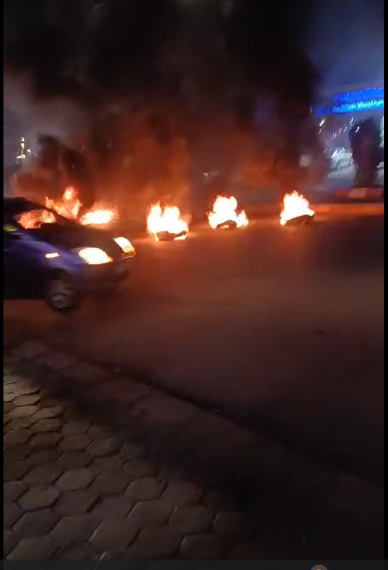 عاجل | عدن تحت وطأة الأزمة: غضب الشارع واحتجاجات المواطنين بسبب تدهور الأوضاع المعيشية